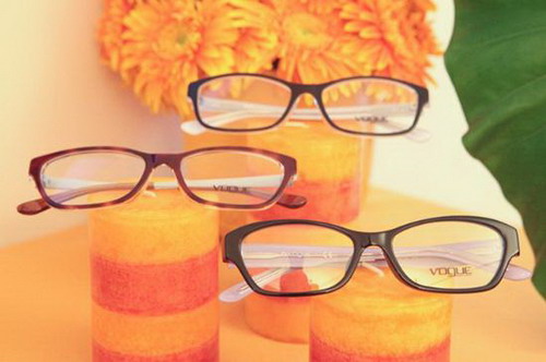 ʫʫϯʱ۾ƷVogue EyewearɶԻ