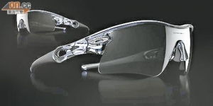 oakley̫۾ ڳ