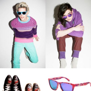 ޡʷ˹ ӢʽСĬ & ¿ (Oakley) ̫ϵ
