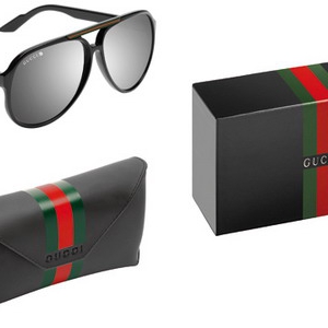 FACEBOOKӵͻ200 GUCCIƳ3D۾