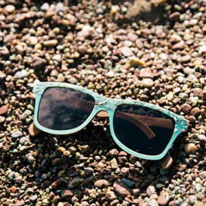 Shwood ƳȫµġSea۾ϵ