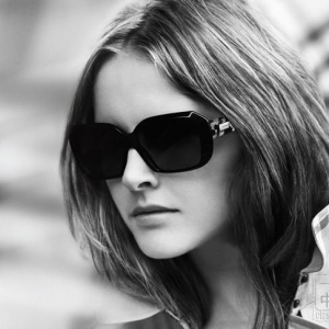 Burberry 2010۾