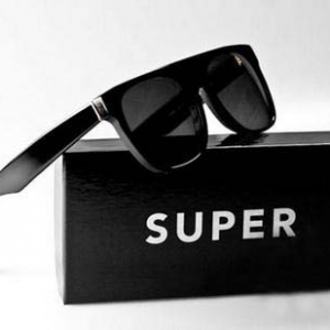 Super̫